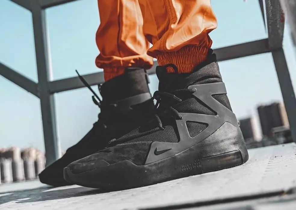 Nike Air Fear of God 1 Triple Black AR4237-005 Датум на издавање On-Feet