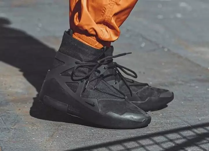 Nike Air Fear of God 1 Triple Black AR4237-005 Ημερομηνία κυκλοφορίας On-Feet