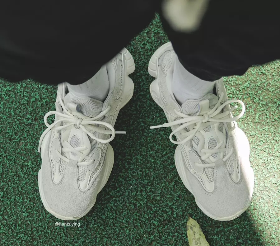 adidas Yeezy 500 Bone FV3573 Аяқтағы