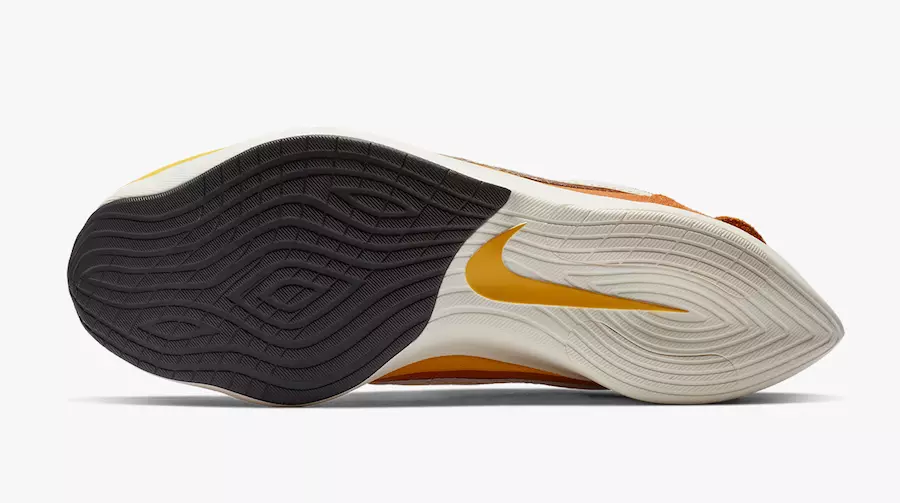 تاريخ إصدار Nike Moon Racer Monarch BV7779-800