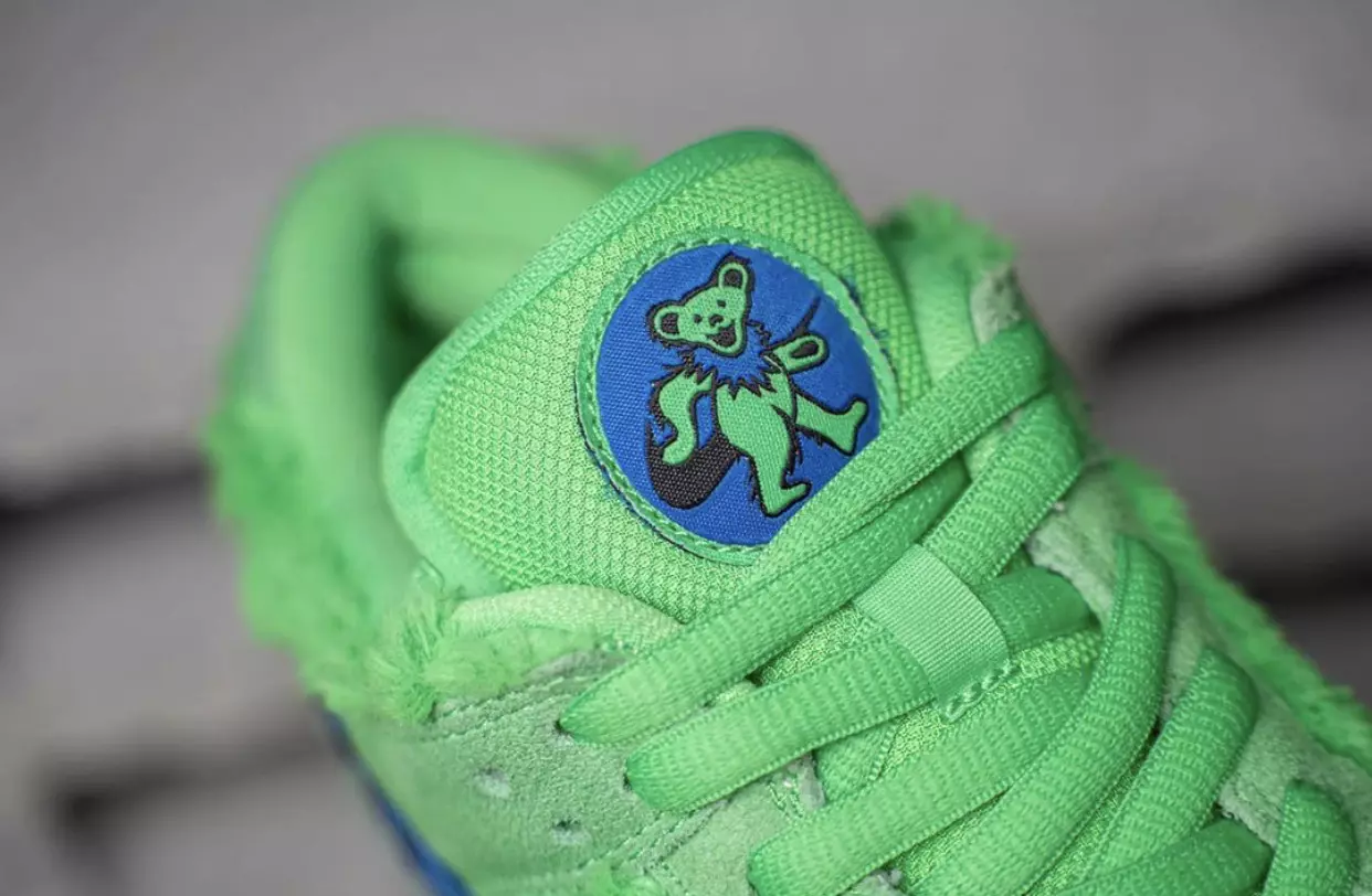 Grateful Dead Bears Nike SB Dunk Low Datum izlaska