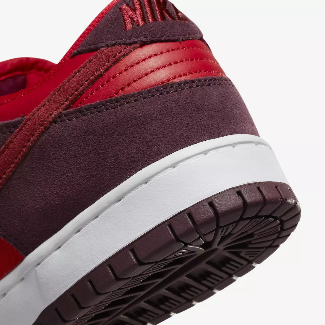 Data de lançamento Nike SB Dunk Low Cherry DM0807-600