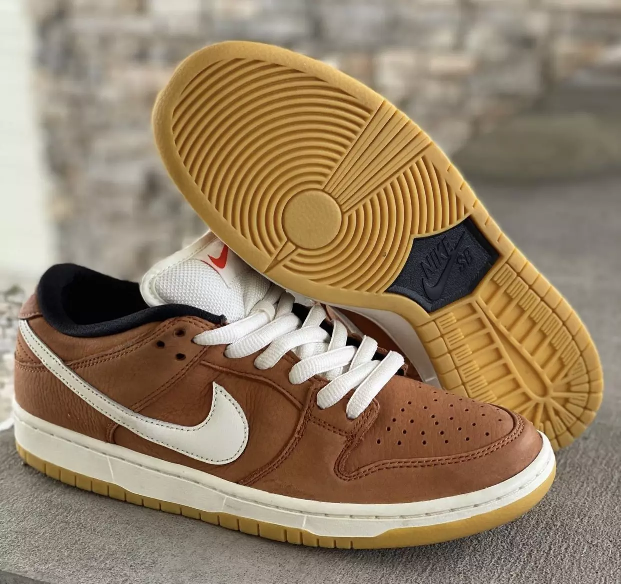 Data e publikimit Çmimi i Nike SB Dunk Low Dark Russet DH1319-200