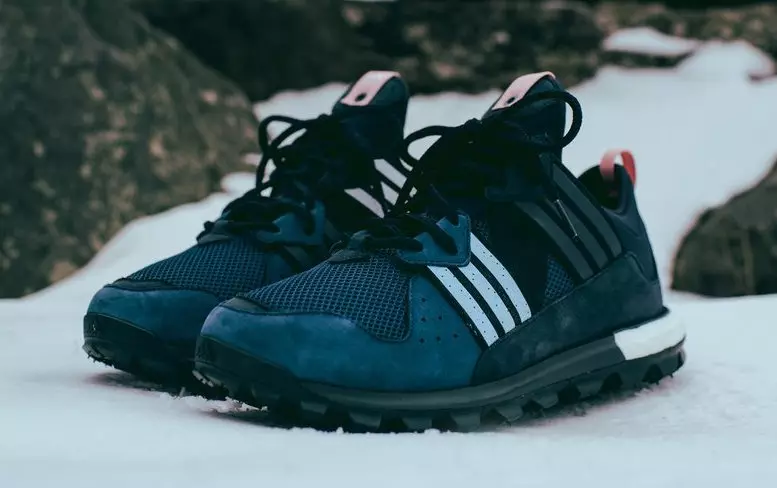 רוני פייג KITH adidas Ultra Boost Mid Response Trail Boost