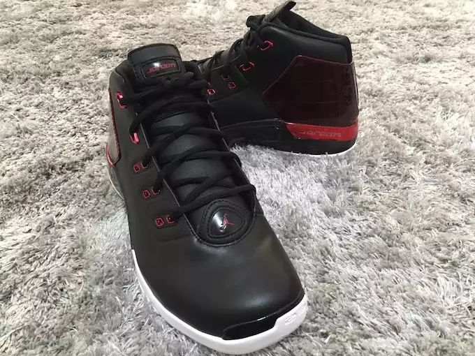 Air Jordan 17 Chicago Bulls 30000-пункт