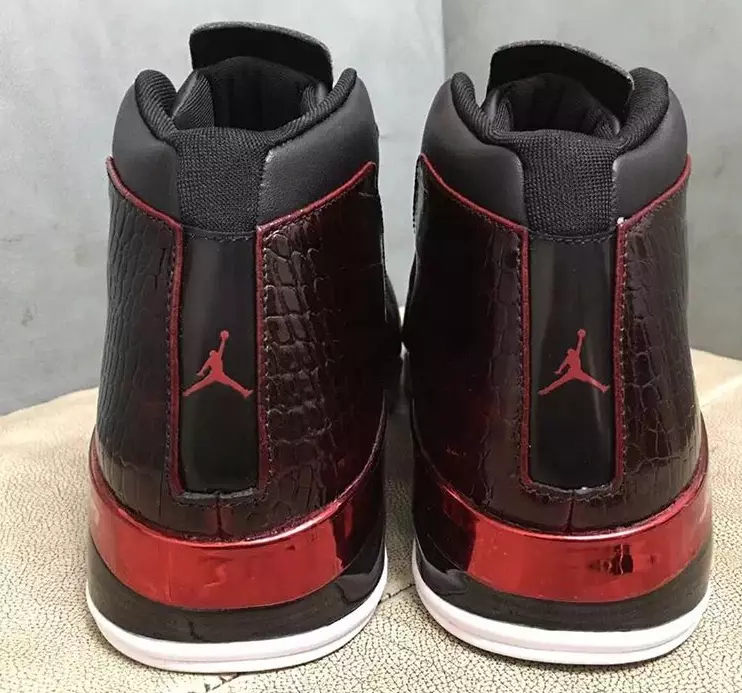 Air Jordan 17 Chicago Bulls Imrobbija Iswed Aħmar Abjad