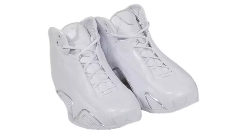 All-White Air Jordan Retro Collection Kobe Bryant er á uppboði 12194_22