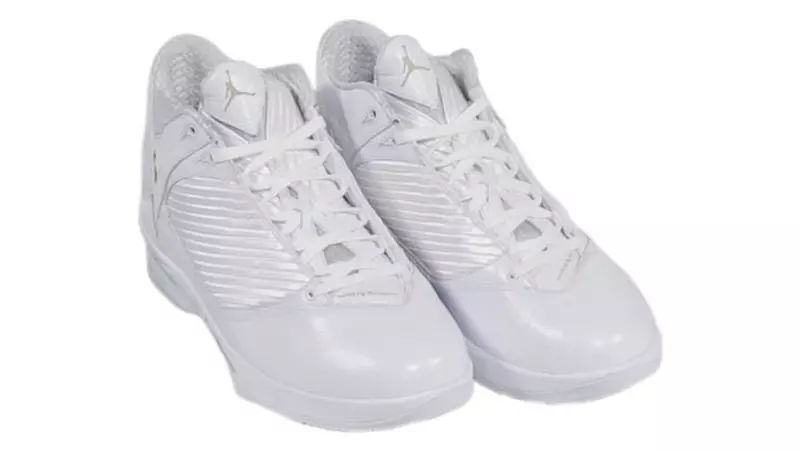 Koleksi Retro All-White Air Jordan Kobe Bryant Untuk Dilelong 12194_25