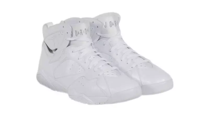 Kobe Bryant ၏ All-White Air Jordan Retro Collection ကို လေလံတင်ရောင်းချသည်။ 12194_8