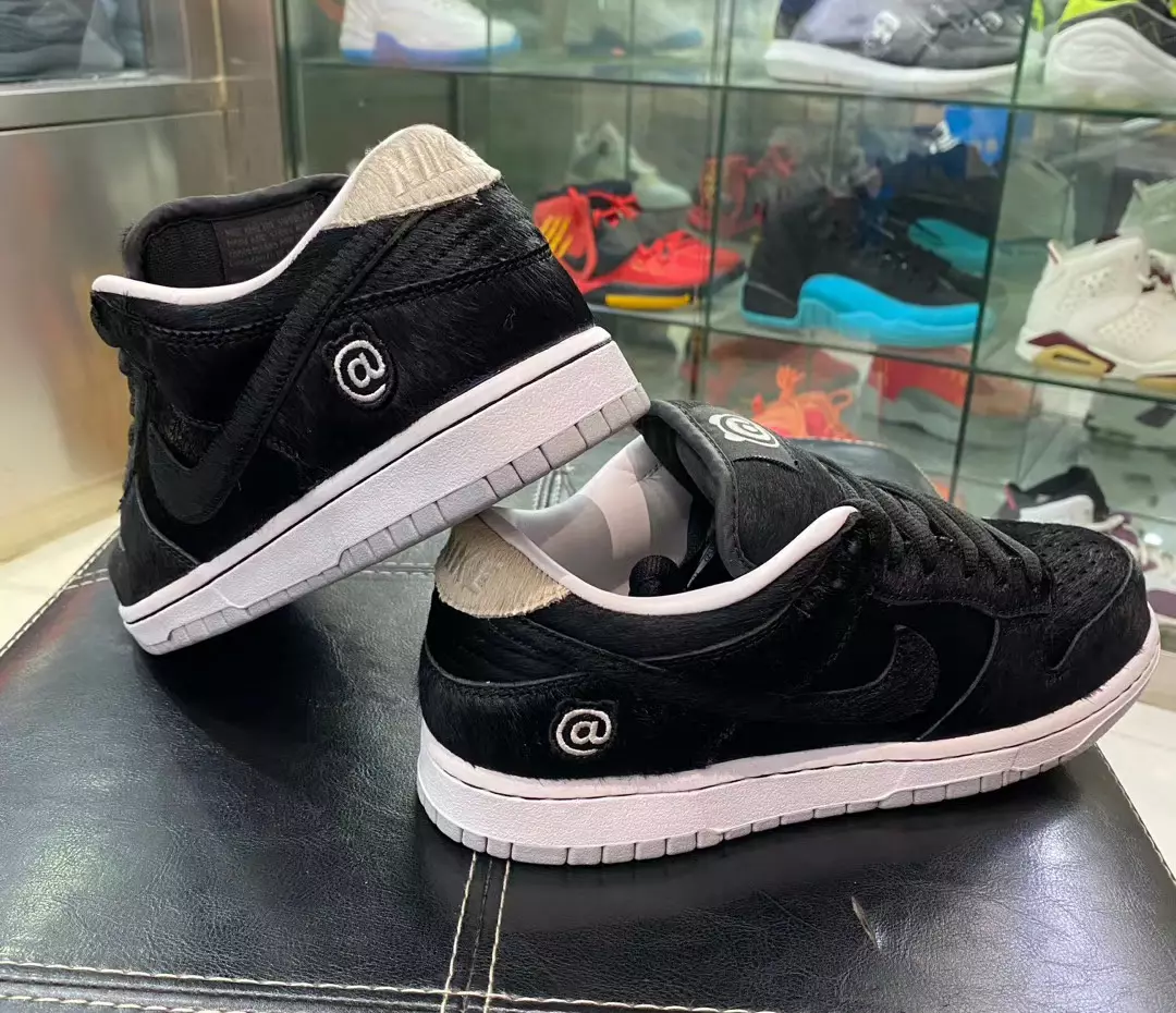 Medicom Toy Nike SB Dunk Low Black CZ5127-001 Թողարկման ամսաթիվ