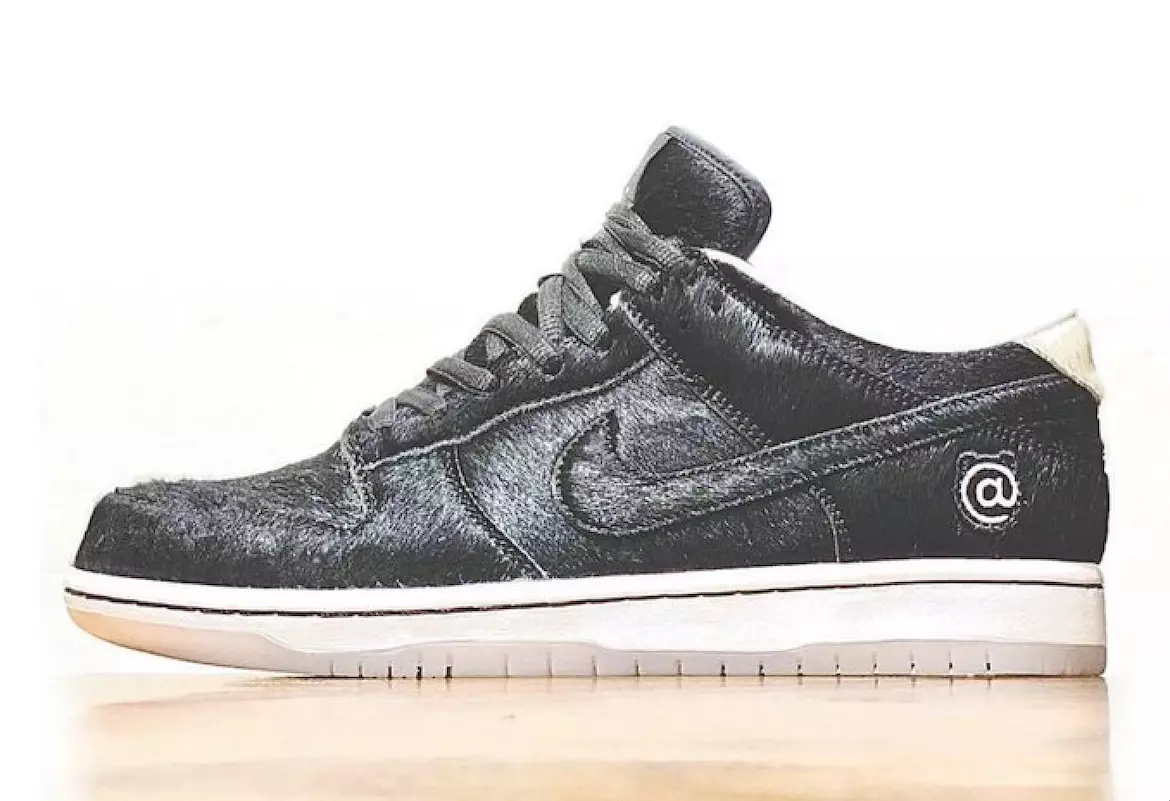 Medicom Toy Nike SB Dunk Low BEARBRICK CZ5127-001 2020 Թողարկման ամսաթիվ