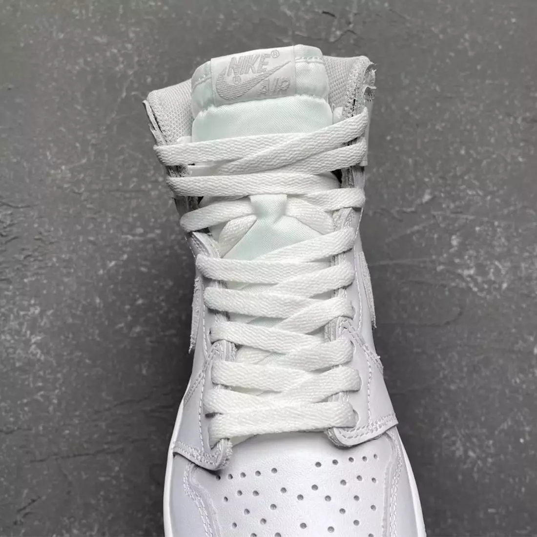 Air Jordan 1 High 85 Neutral Grey BQ4422-100 2021 онд худалдаанд гарсан огноо