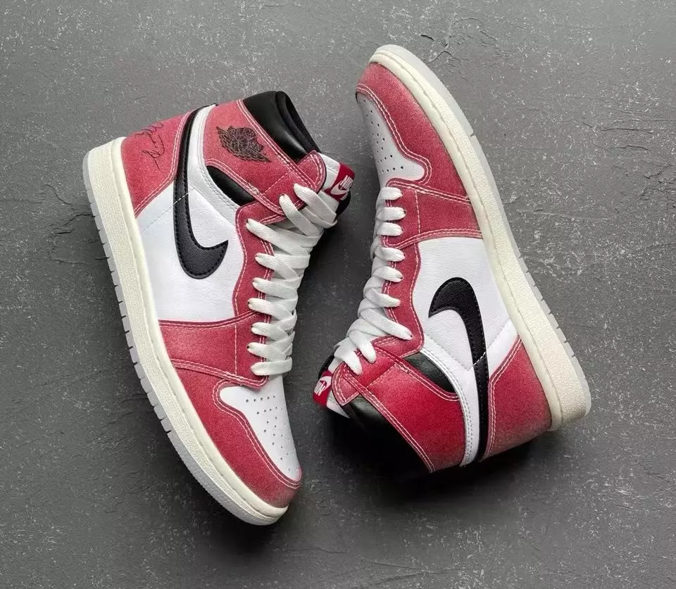 Trofėjų kambarys x Air Jordan 1 Chicago DA2728-100 Išleidimo data