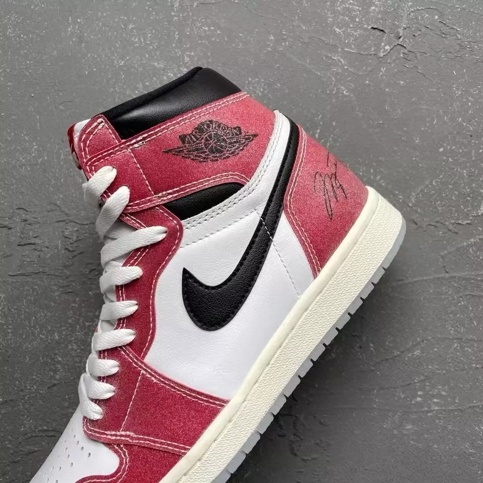 Trophy Room x Air Jordan 1 Chicago DA2728-100 Julkaisupäivä