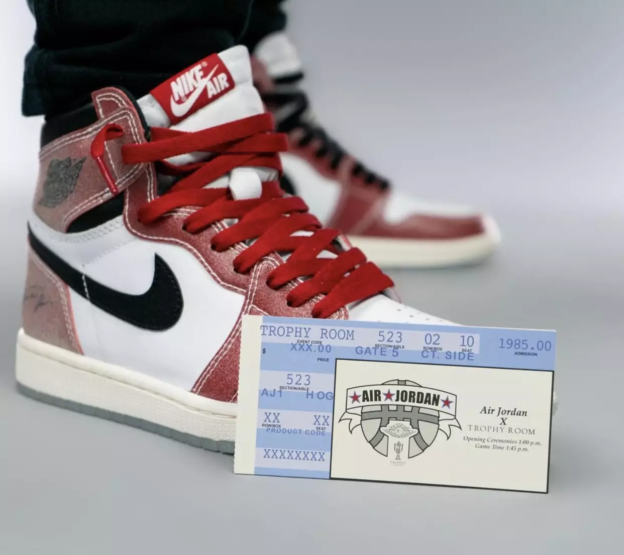 Trophy Room Air Jordan 1 Chicago DA2728-100 Väljalaskekuupäev Jalgadel