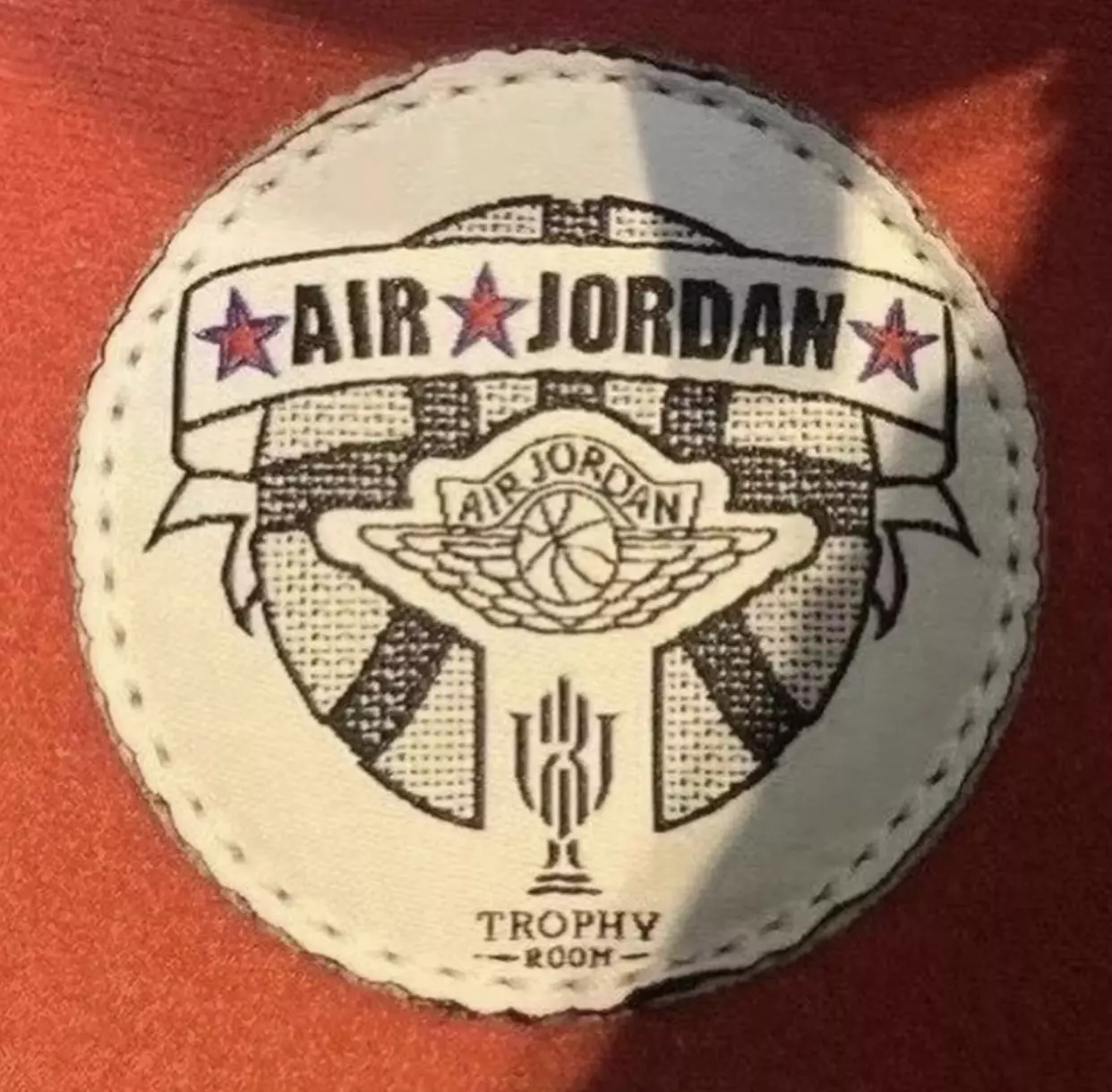 Dhoma e Trofeut x Air Jordan 1 Chicago DA2728-100 Data e Publikimit