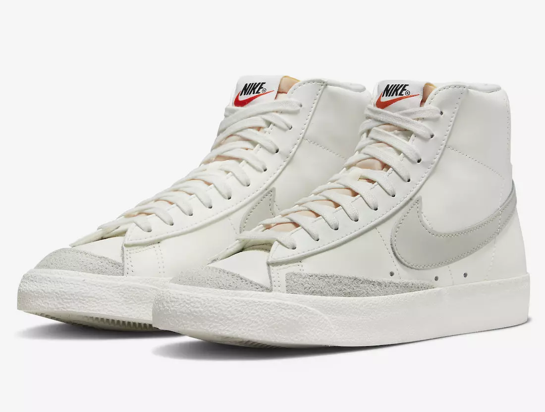 Yelken ve Hafif Kemikte Nike Blazer Mid '77 Vintage Yüzeyler