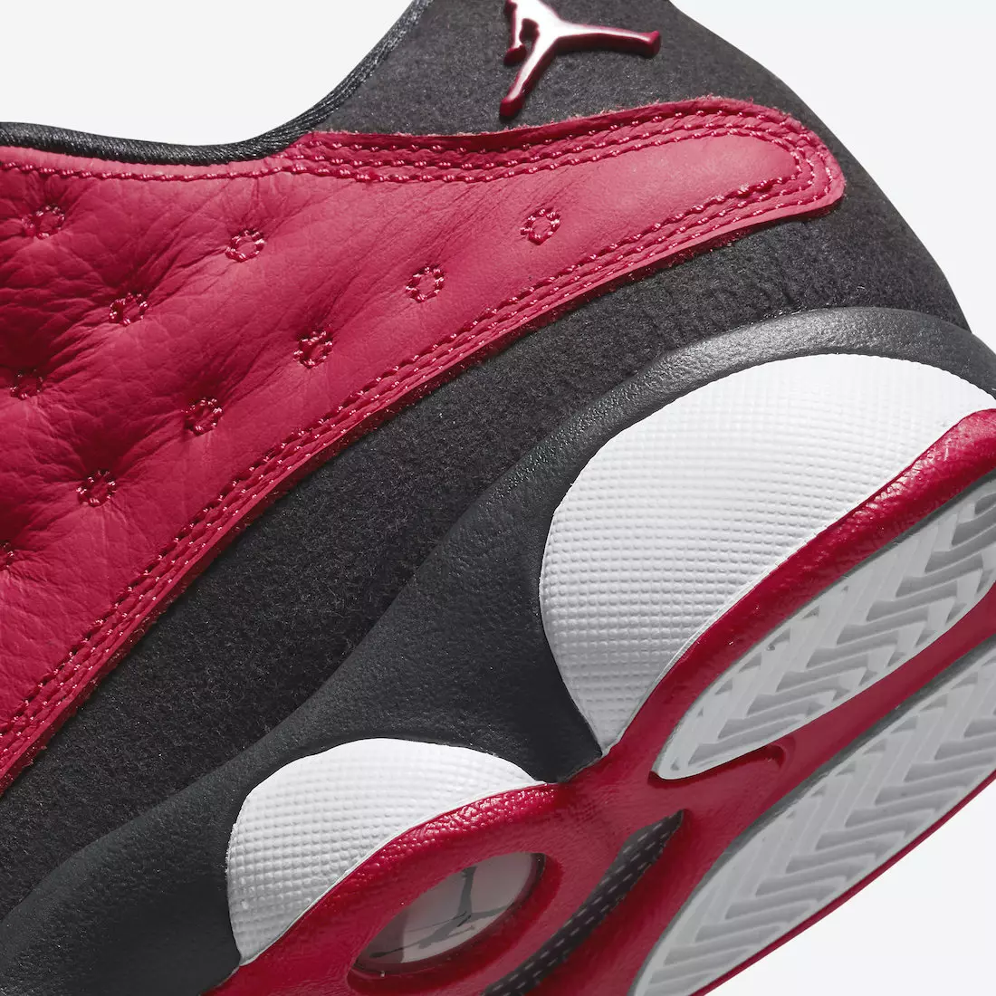 Афіцыйныя фатаграфіі Air Jordan 13 Low GS