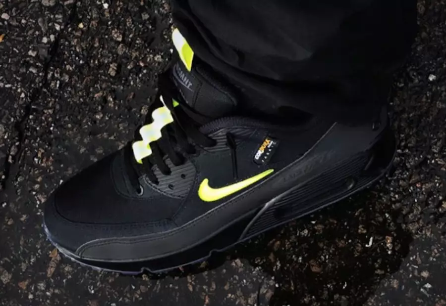 Санаи барориши пойгаи Nike Air Max 90 Black Volt