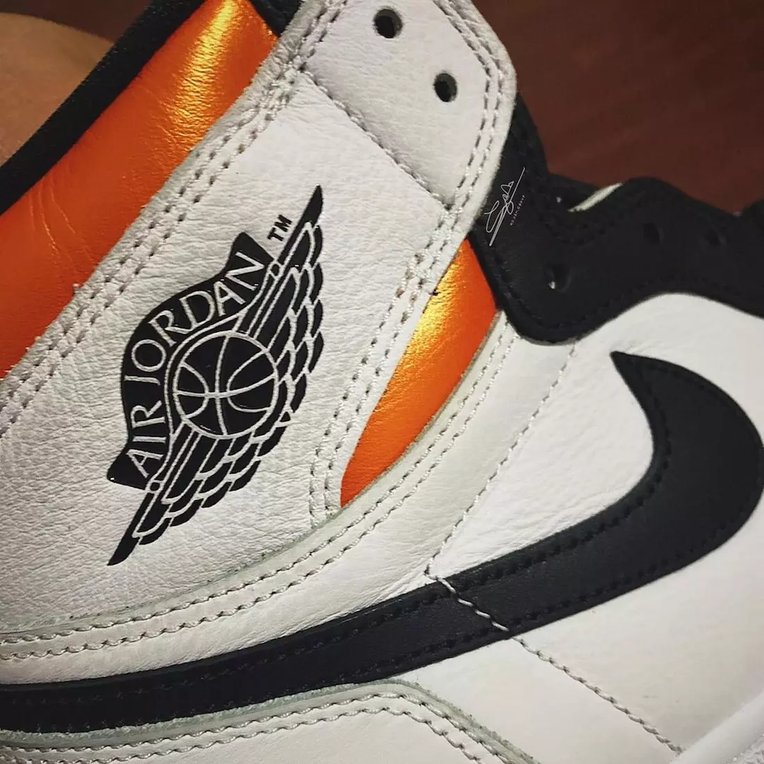 Air Jordan 1 Yüksek OG Elektro Turuncu 555088-180 Çıkış Tarihi