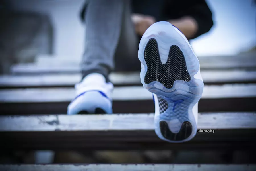 Air Jordan 11 Low WMNS Concord AH7860-100 Ngày phát hành On-Feet