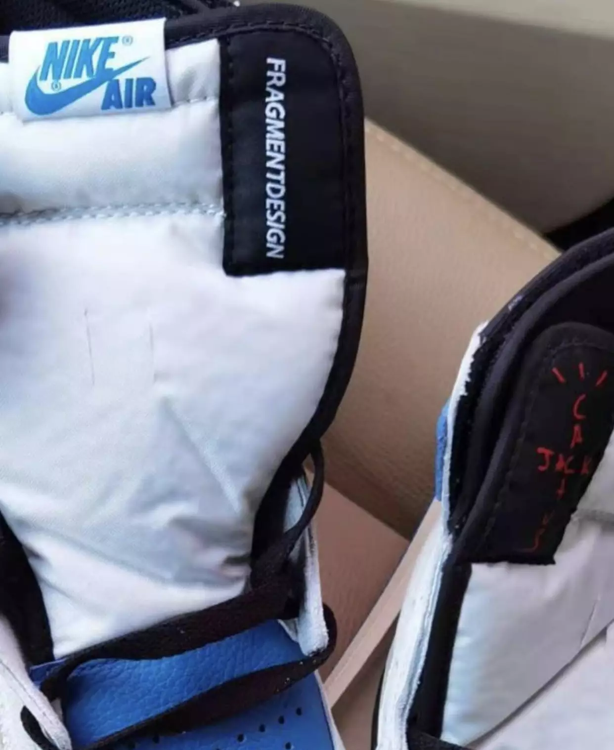 Travis Scott Fragment Air Jordan 1 High Royal Datum vydání