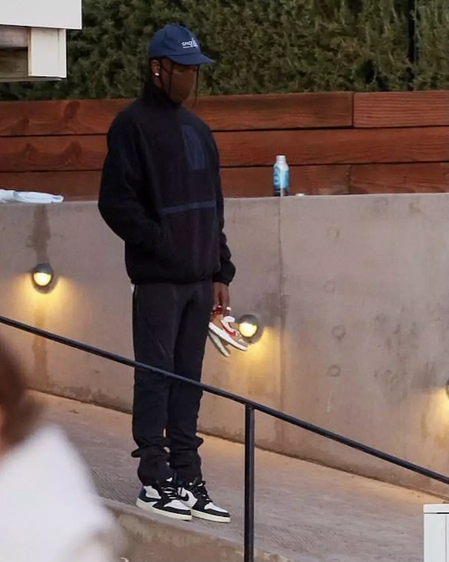 Travis Scott Air Jordan 1 High Royal Release Date