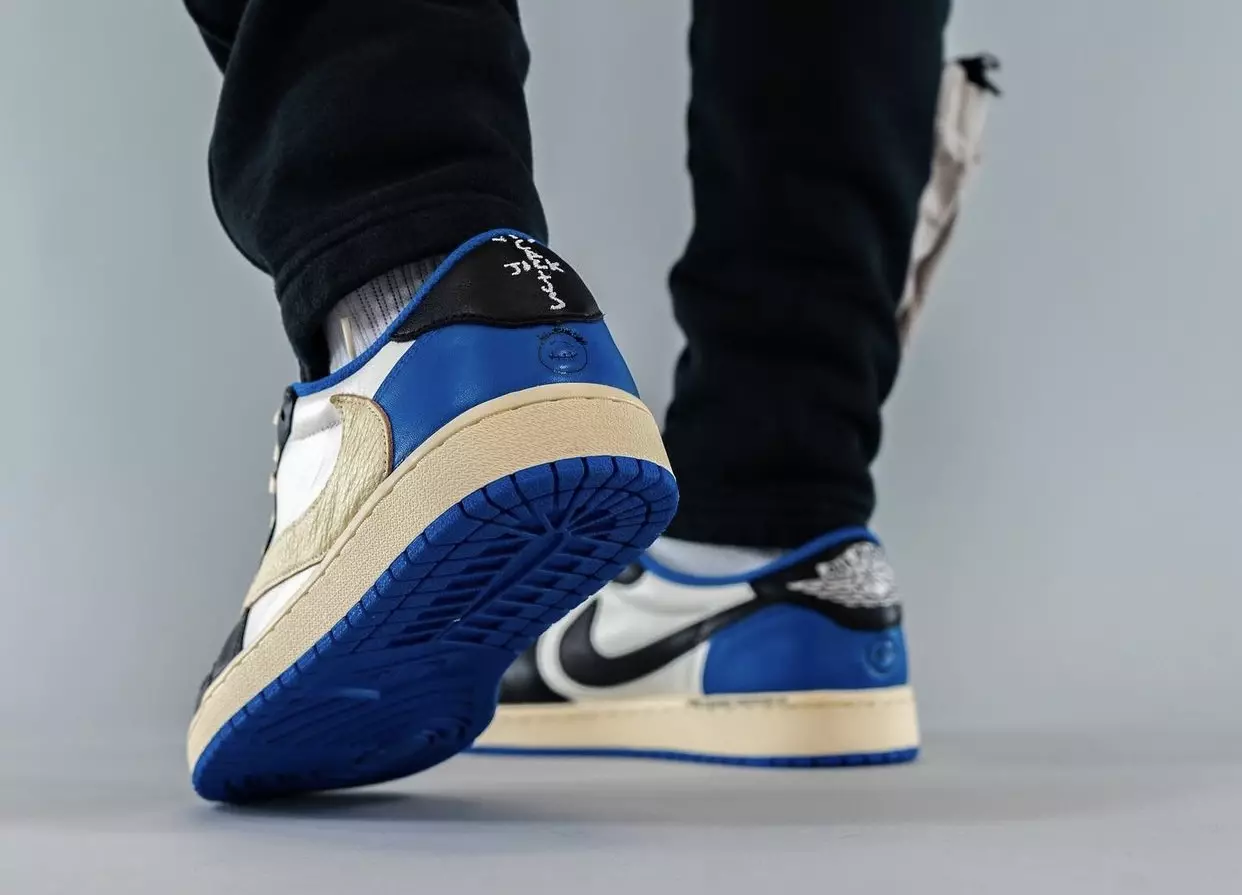 Travis Scott x Fragment x Air Jordan 1 Low DM7866-140 تاريخ الإصدار على الأقدام