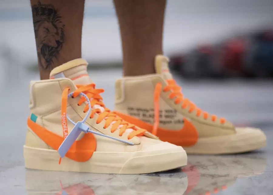 Off-White Nike Blazer Mid All Hallows Eve AA3832-700 на ногах