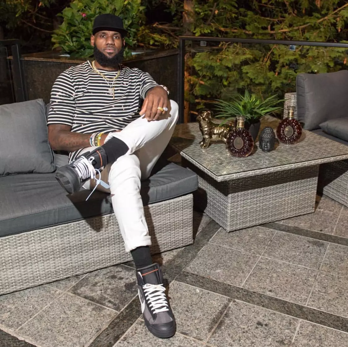 LeBron James Off-White Nike Blazer Black White AA3832-001 Tarikh Tayangan