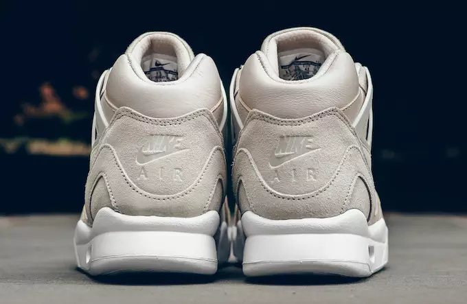 Nike Air Tech Challenge II לייזר ליבנה