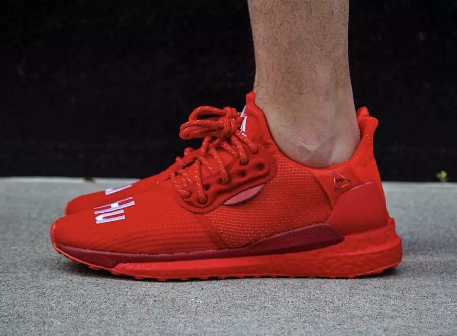 Pharrell Williams adidas Solar Hu Glide Red Megjelenés dátuma