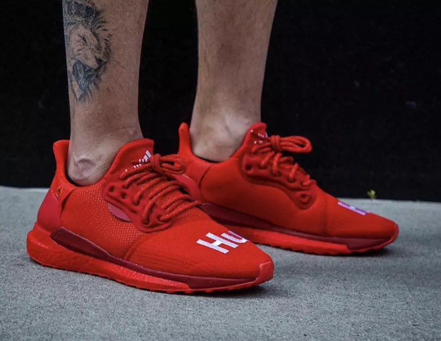 Tanggal Rilis adidas Solar Hu Glide Red Pharrell Williams