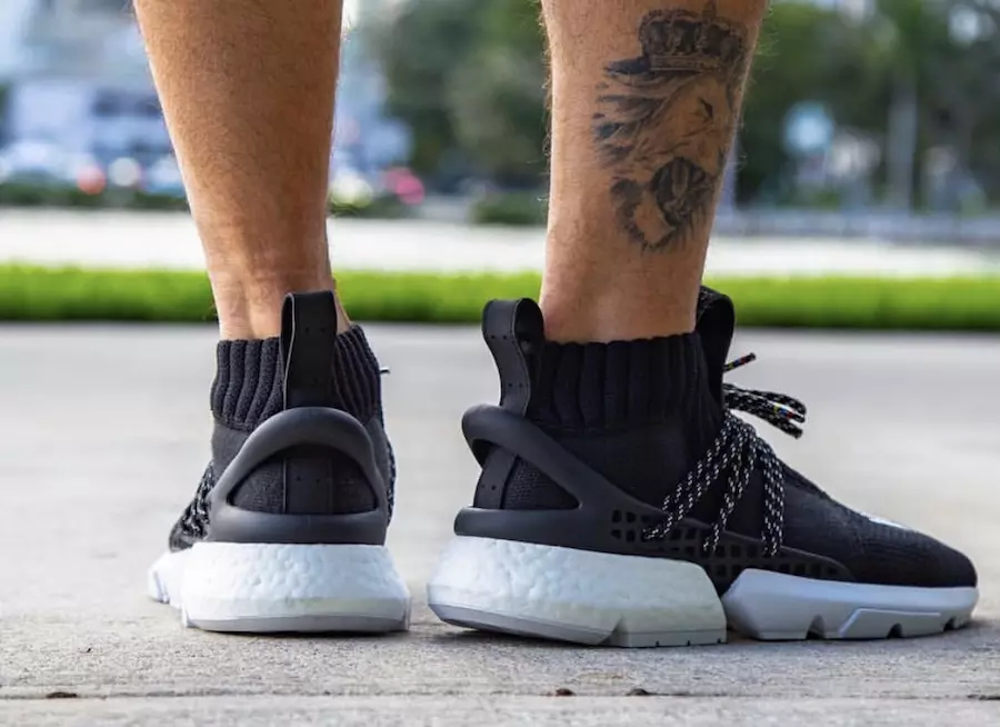 adidas POD жүйесі Hu ComplexCon