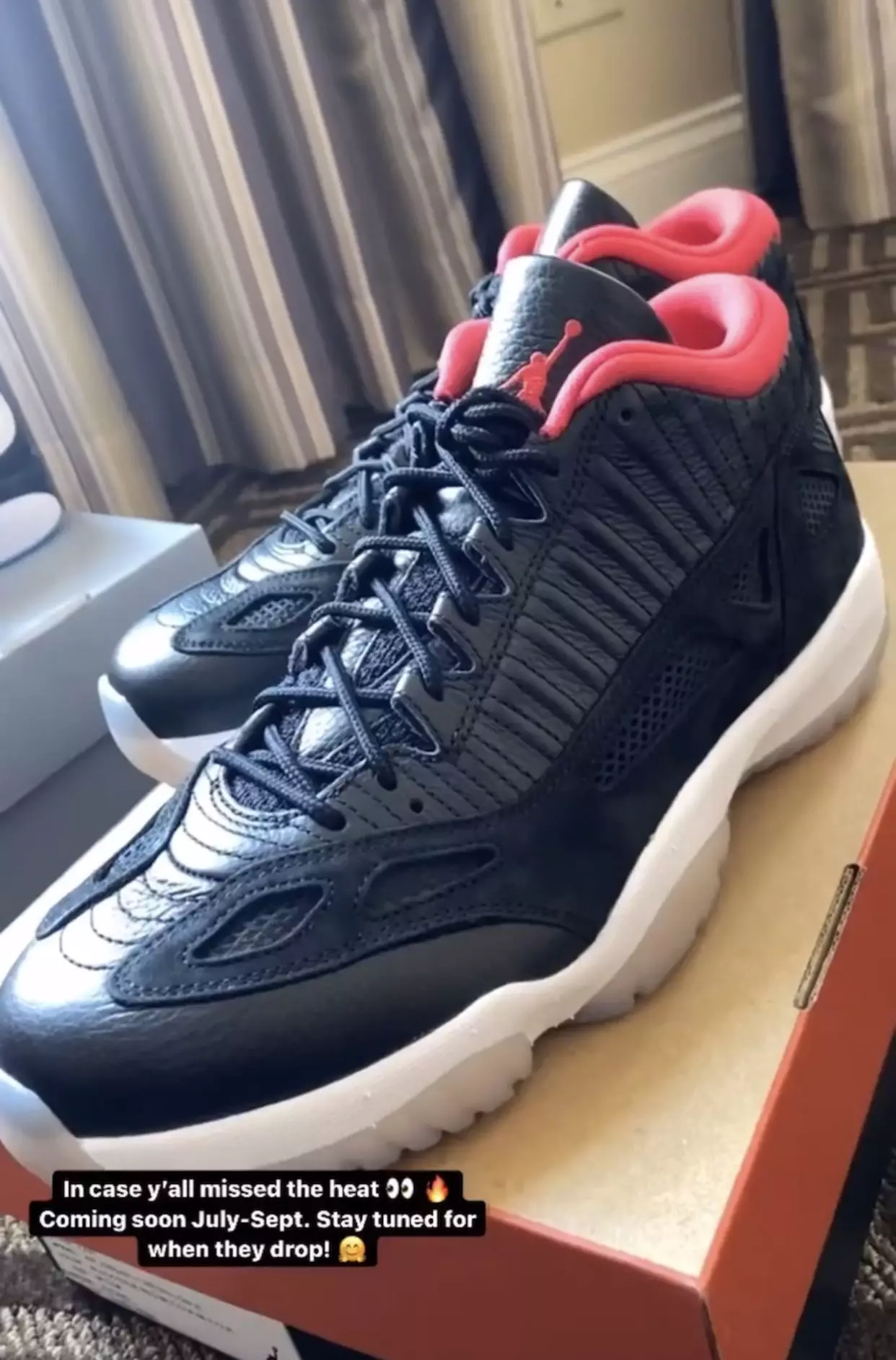 Air Jordan 11 Low IE Bred Black Red 2021 919712-023 Ngày phát hành