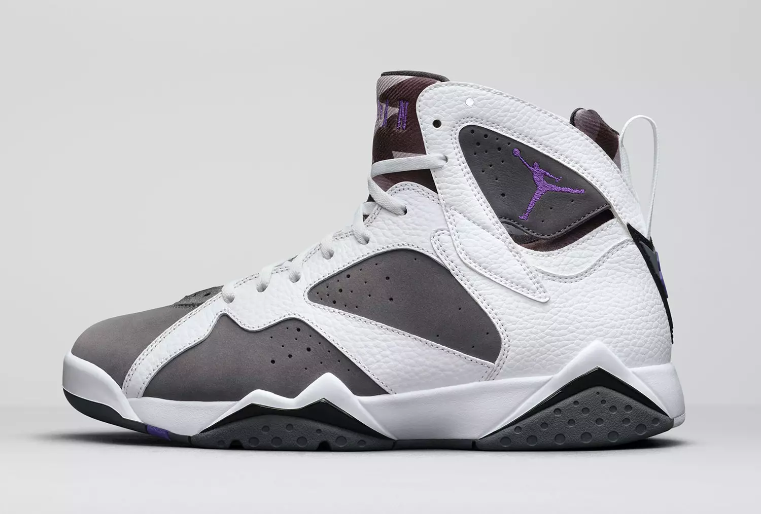 Air Jordan 7 Çakmaktaşı CU9307-100