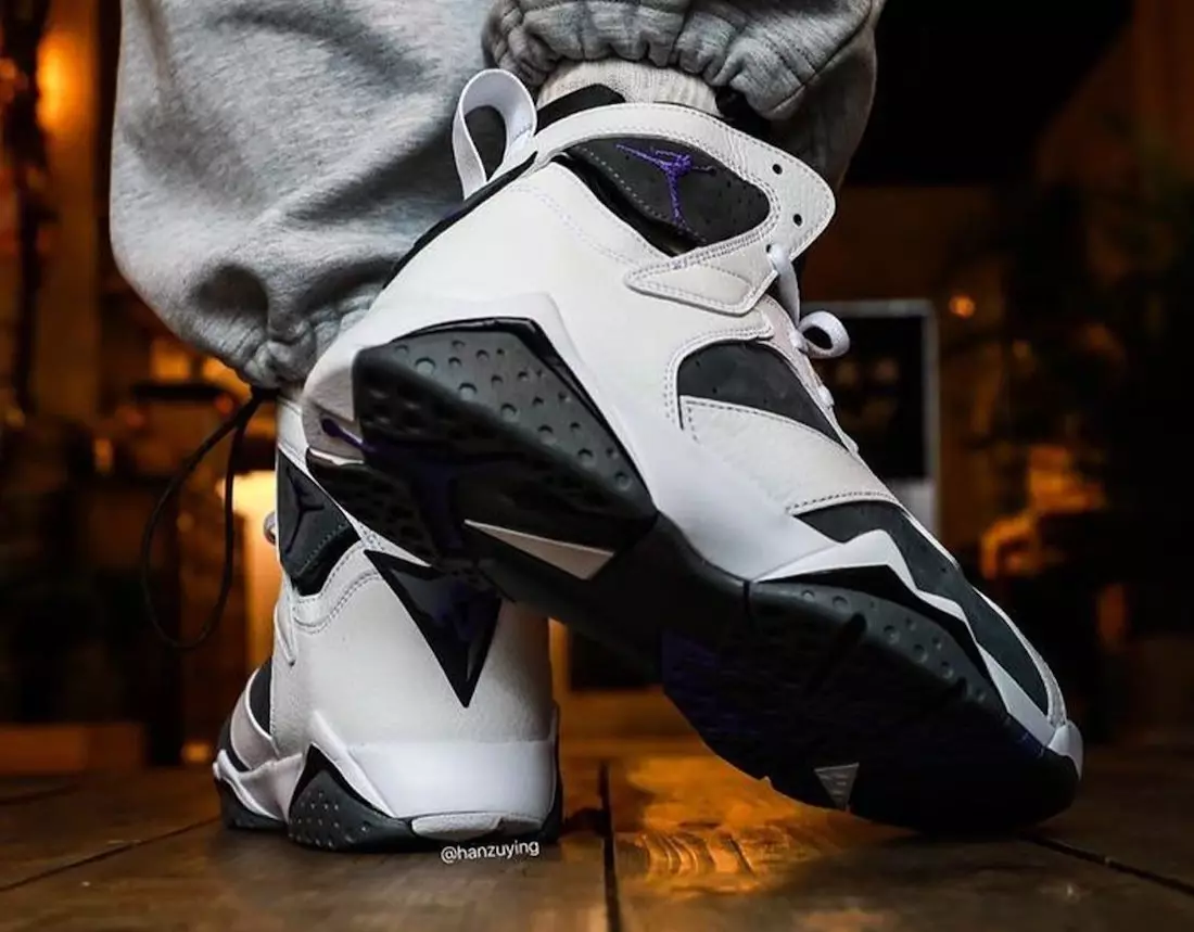 Air Jordan 7 Flint 2021 CU9307-100 Udgivelsesdato på fødderne