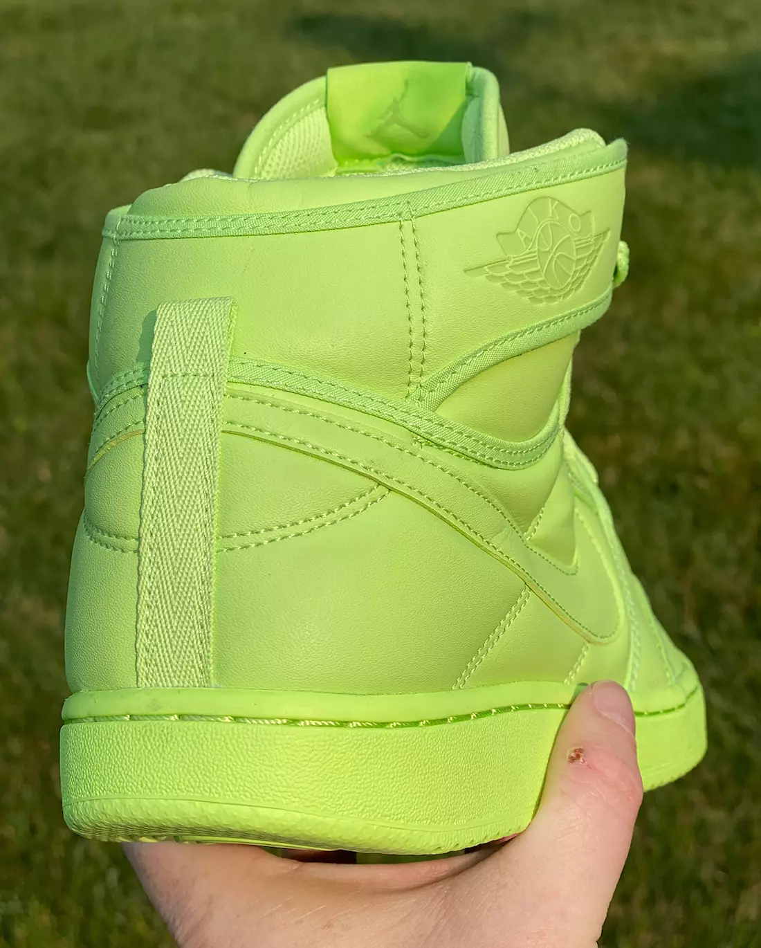 Billie Eilish Air Jordan 1 KO DN2857-330 Шығарылым күні