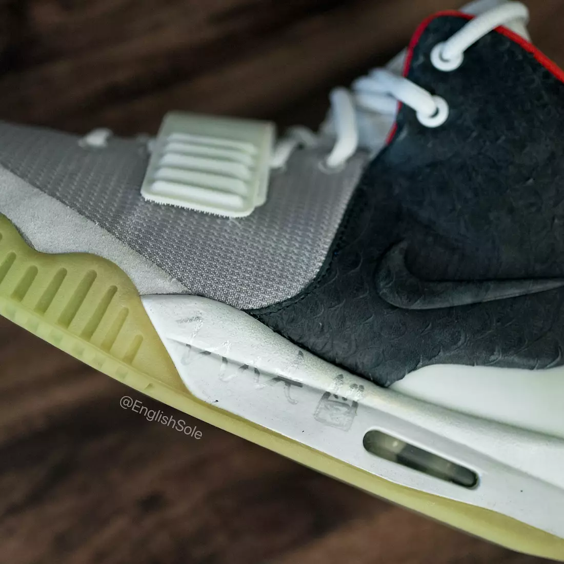 Nike Air Yeezy 2 Mismatch Sample