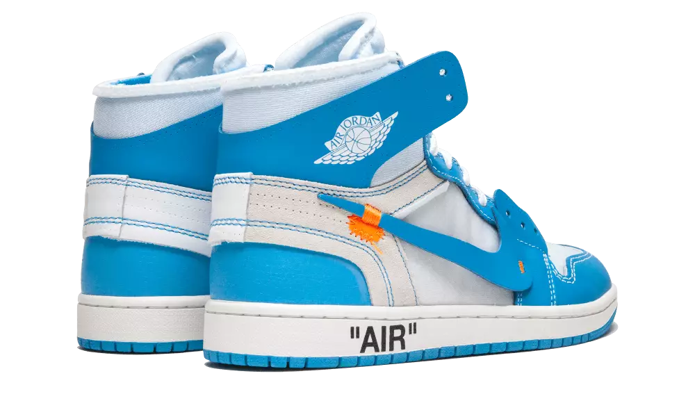 Gebroken wit Jordan 1 UNC