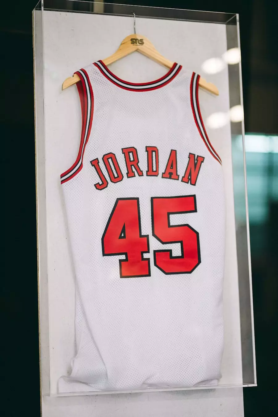 Sneakersnstuff näitab Michael Jordani tegelikke kulunud OG Air Jordan 11-sid 13345_8