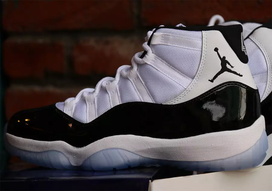 Air Jordan 11 Concord Porównanie 2018 i 2011