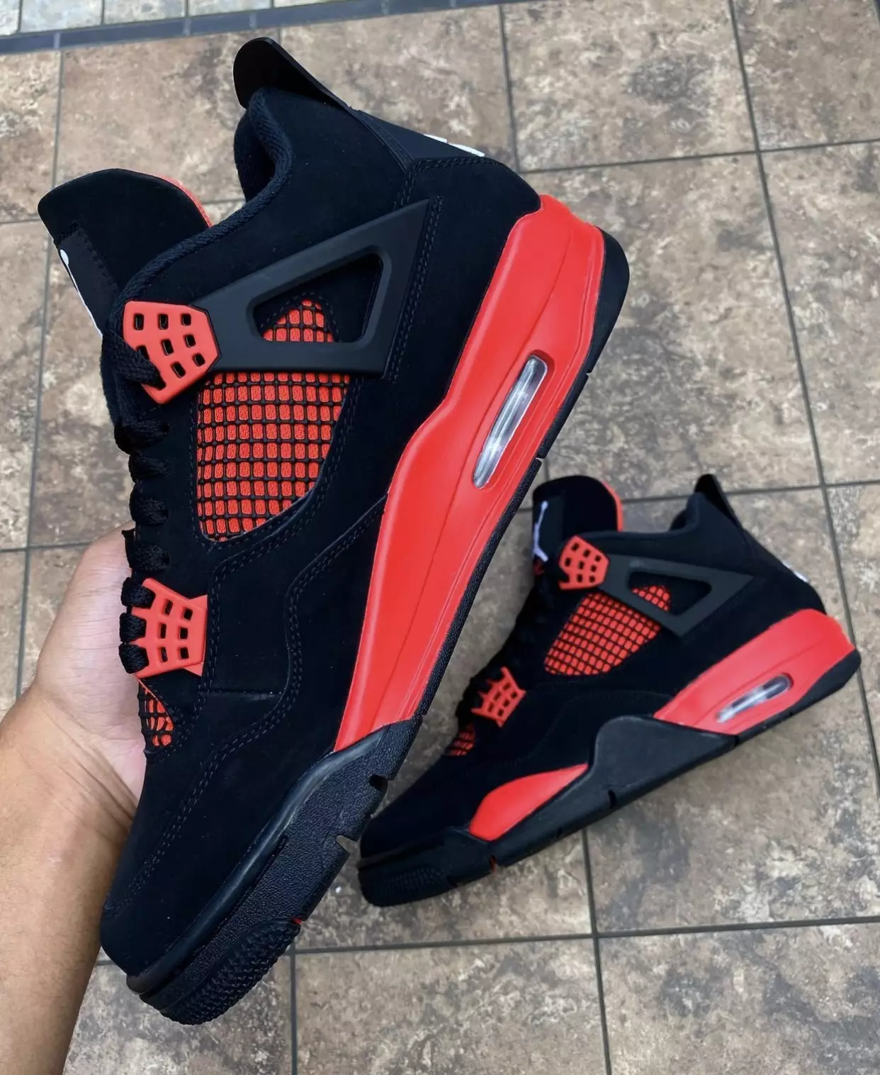 Air Jordan 4 Red Thunder CT8527-016 מעלדונג טאָג פּרייסינג