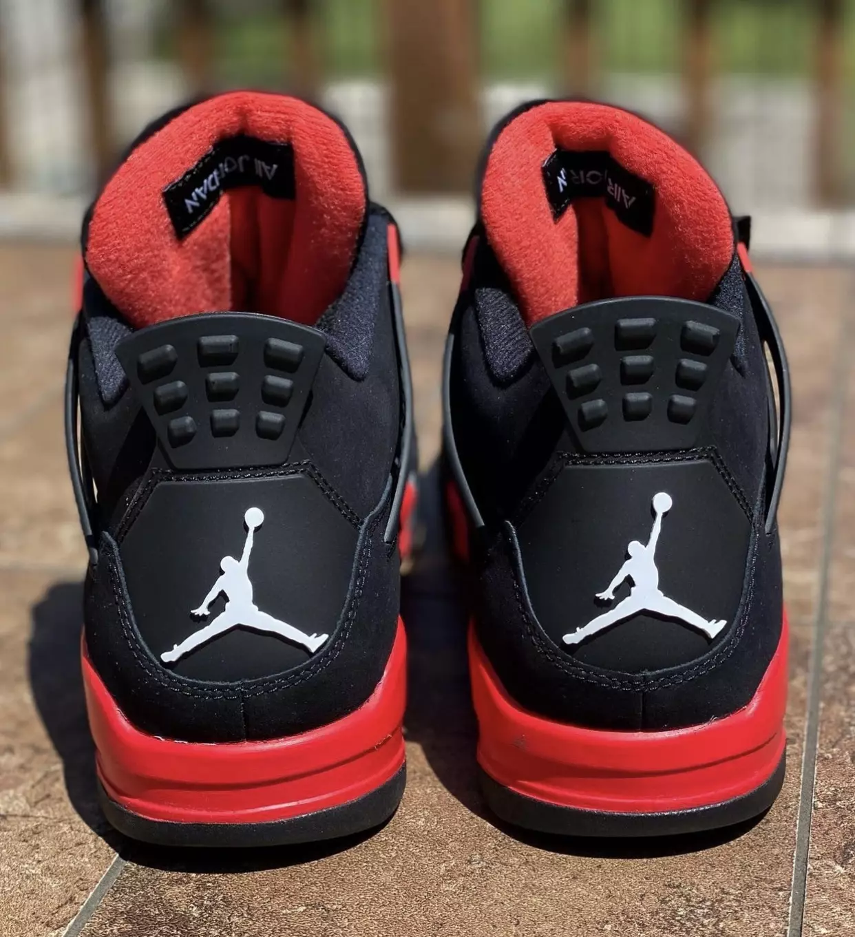 Air Jordan 4 Red Thunder CT8527-016 מעלדונג טאָג פּרייסינג