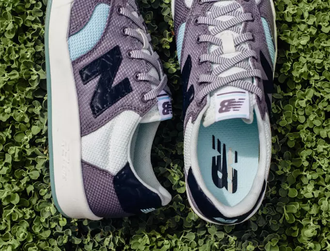 New Balance Womens 300 Utility Pack