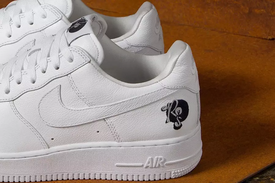 Roc-A-Fella x Nike Air Force 1 zems