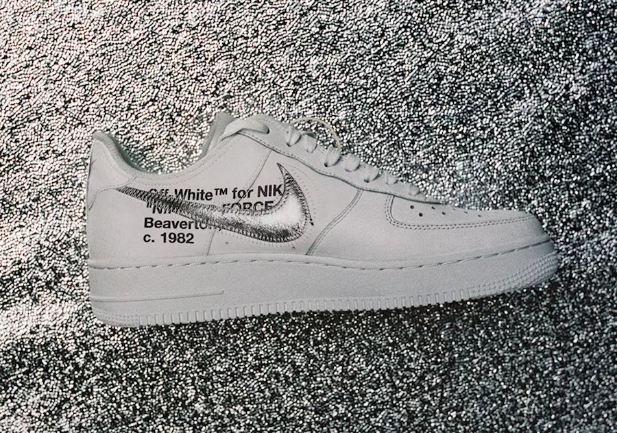 Nike Air Force 1 07 Blanc Cassé