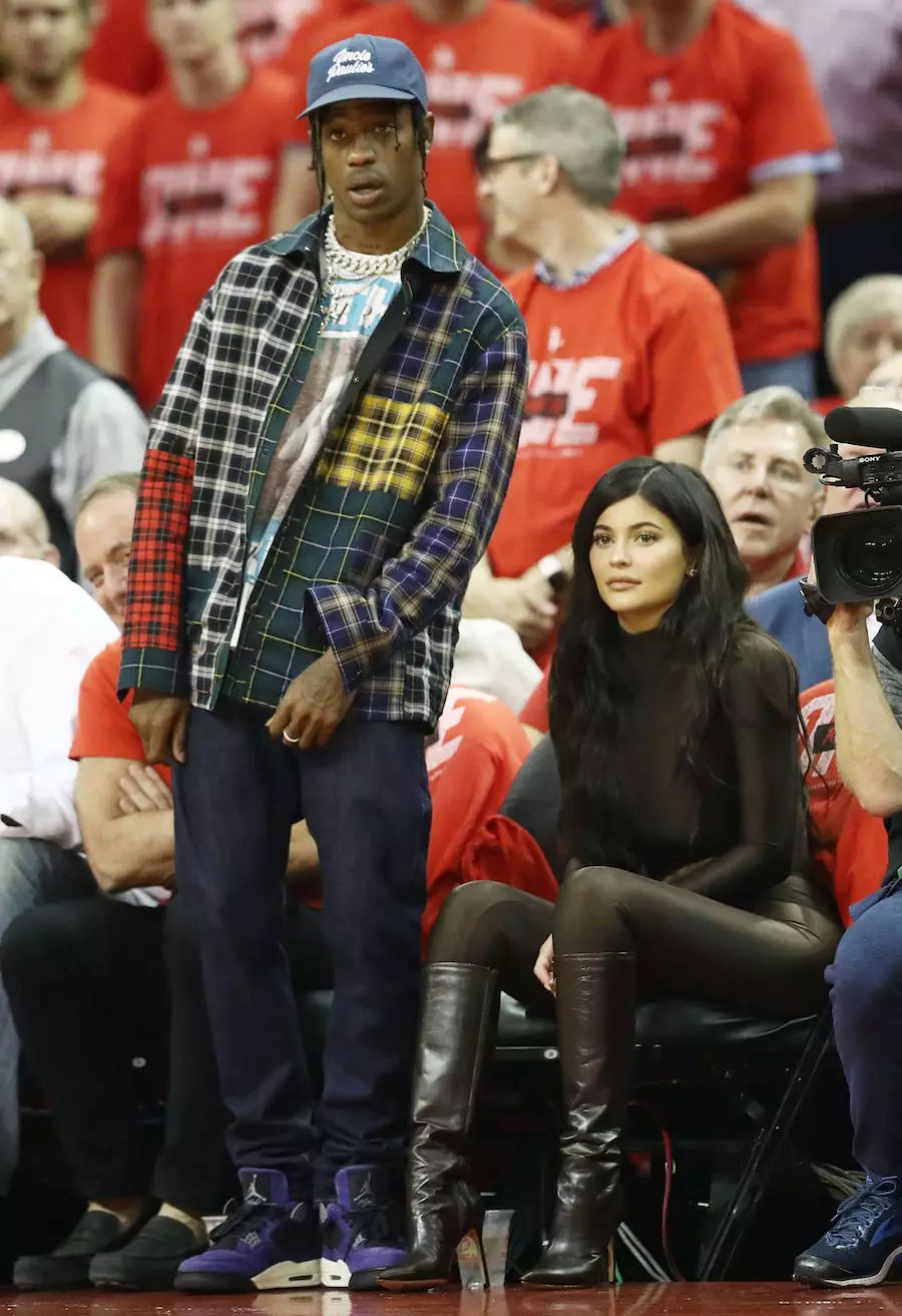 Travis Scott Air Jordan 4 Purple Game 7