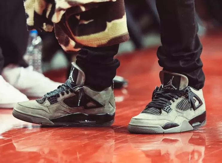 Travis Scott x Air Jordan 4