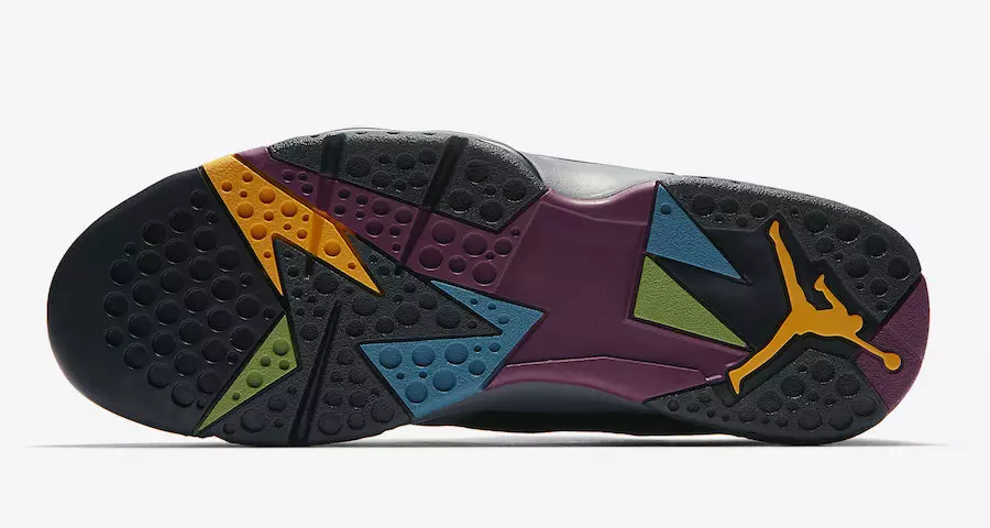 תאריך יציאה של Air Jordan 7 Low Bordeaux